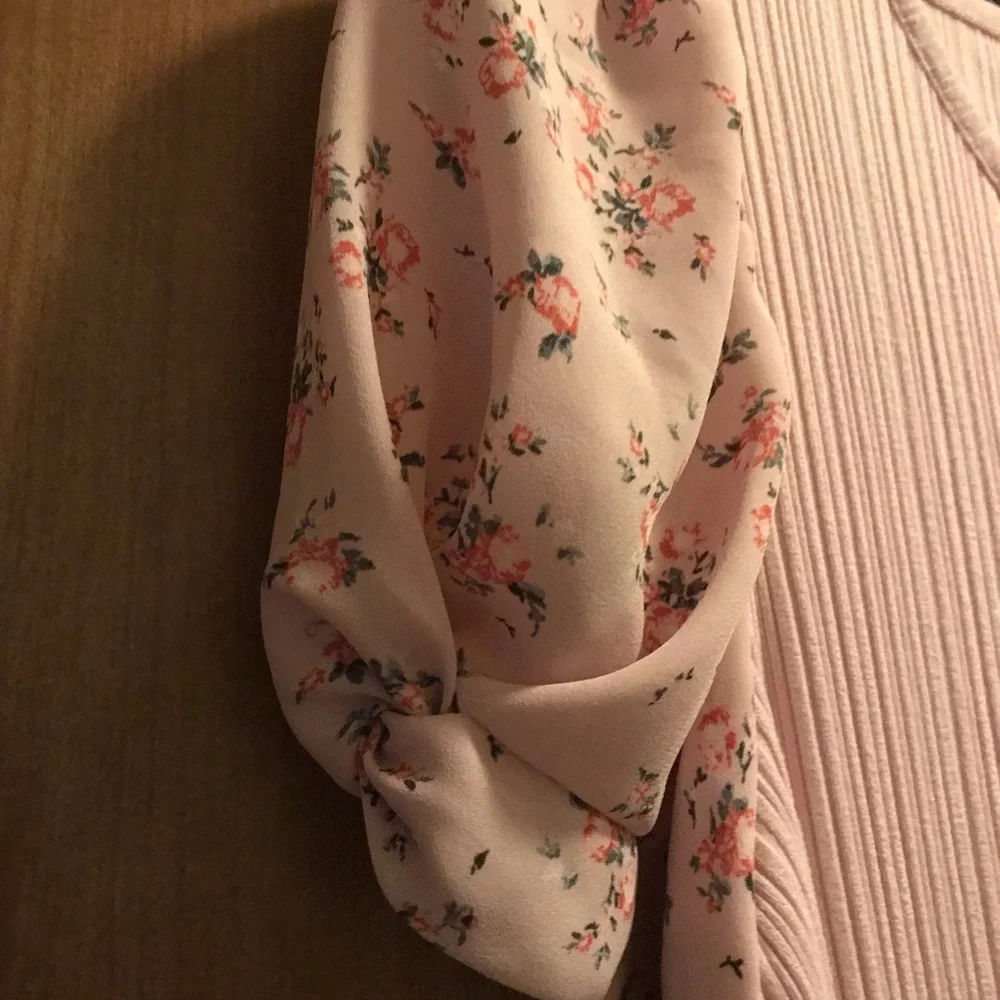 Pink too - Picture 2 of 3